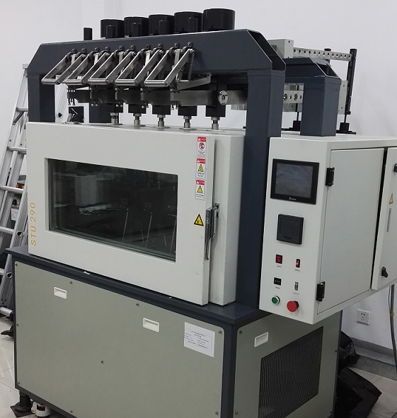 簾線帶式疲勞試驗機(jī).jpg 簾線帶式疲勞試驗機(jī).jpg